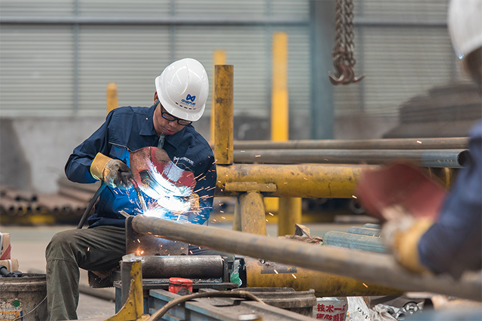 南开网架焊接车间